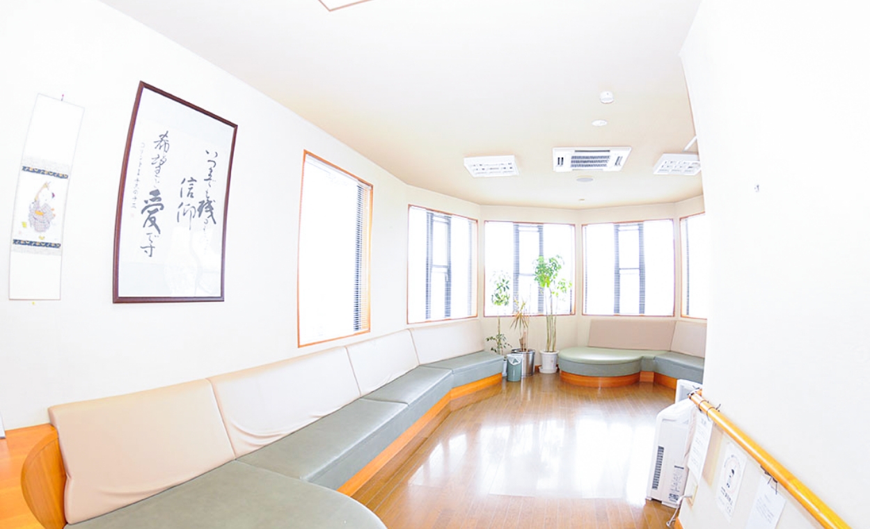 バリアフリー設計の待合室